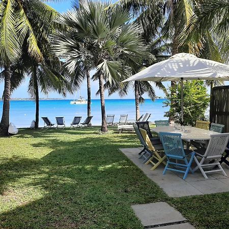 Fantastic Spacious Beachfront Villavacances 그란데 바이예 외부 사진