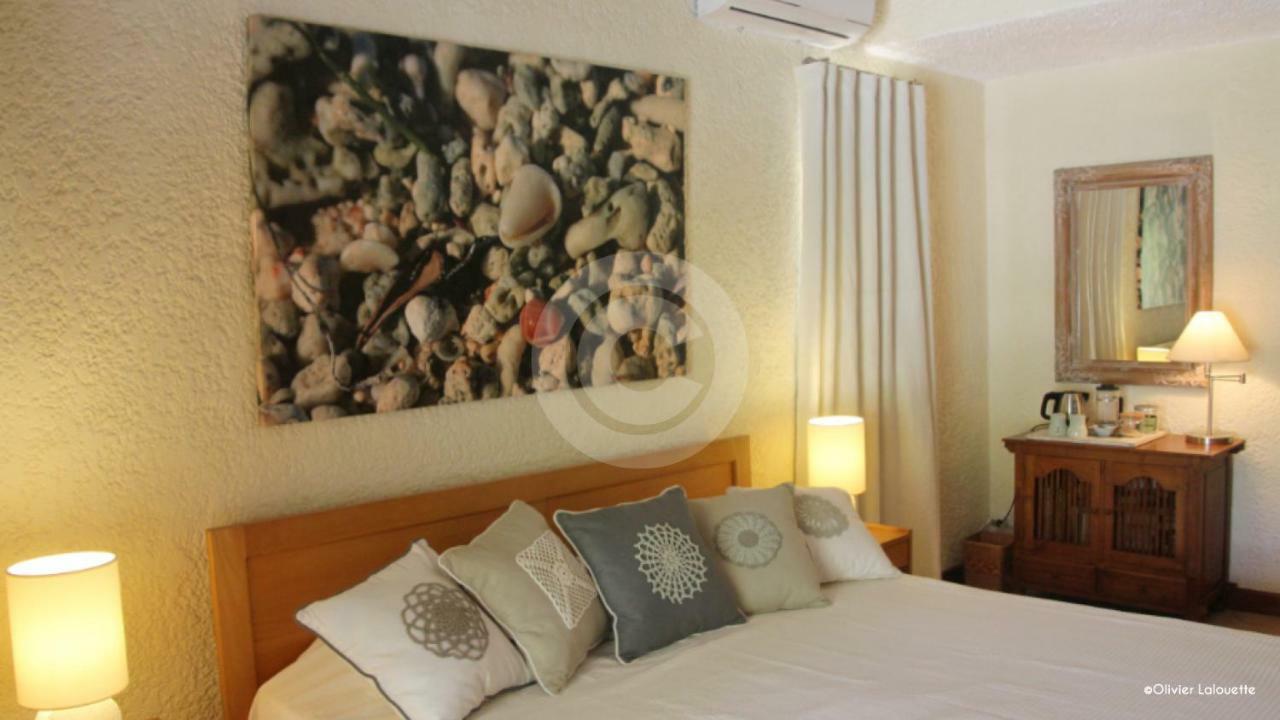 Fantastic Spacious Beachfront Villavacances 그란데 바이예 외부 사진