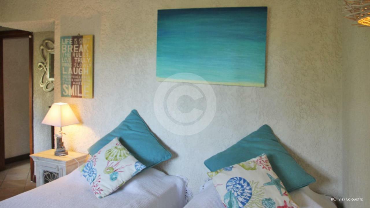 Fantastic Spacious Beachfront Villavacances 그란데 바이예 외부 사진